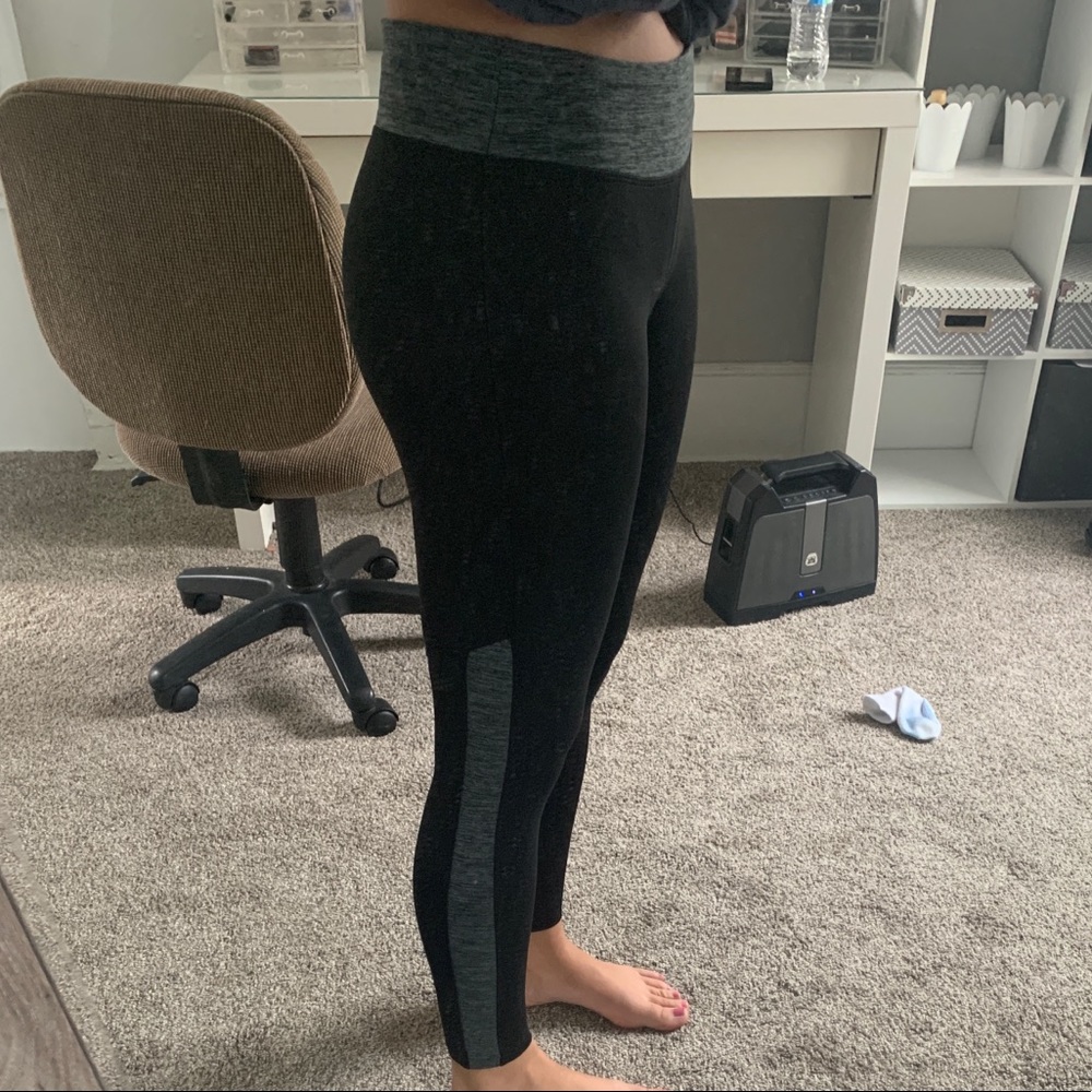 Black and Grey New Balance Workout Legging